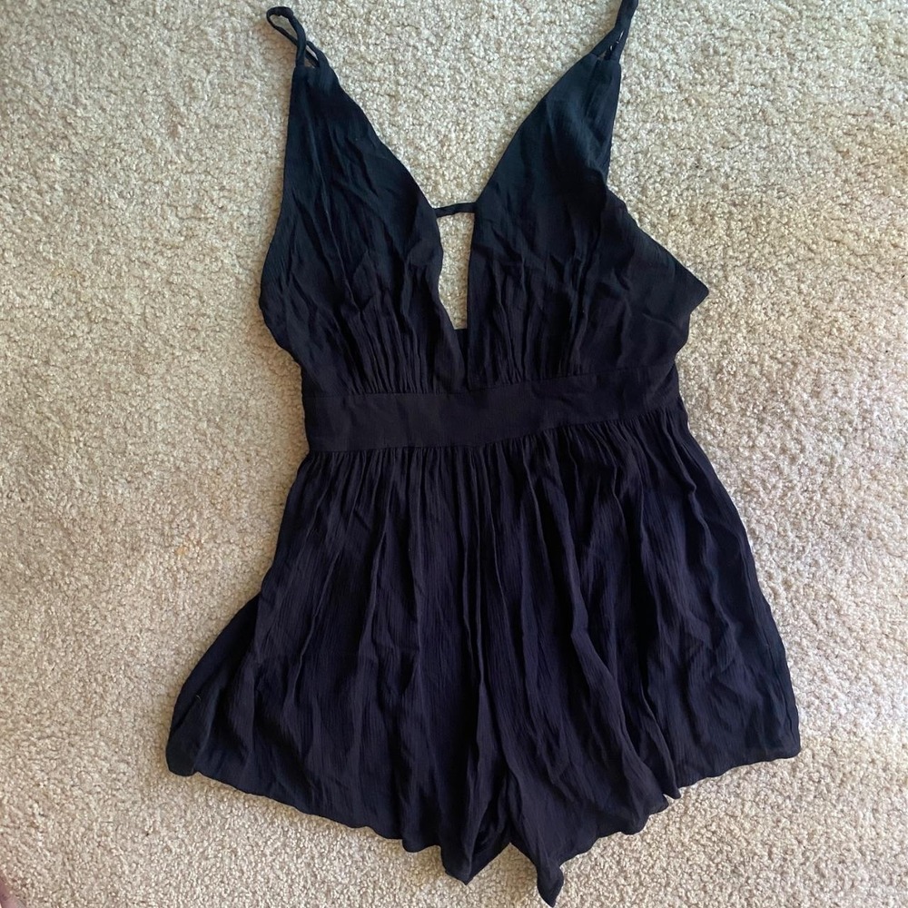 Stella Laguna Beach Women's Black Baby Doll Romper Sz M Beach Whimsigoth V Neck